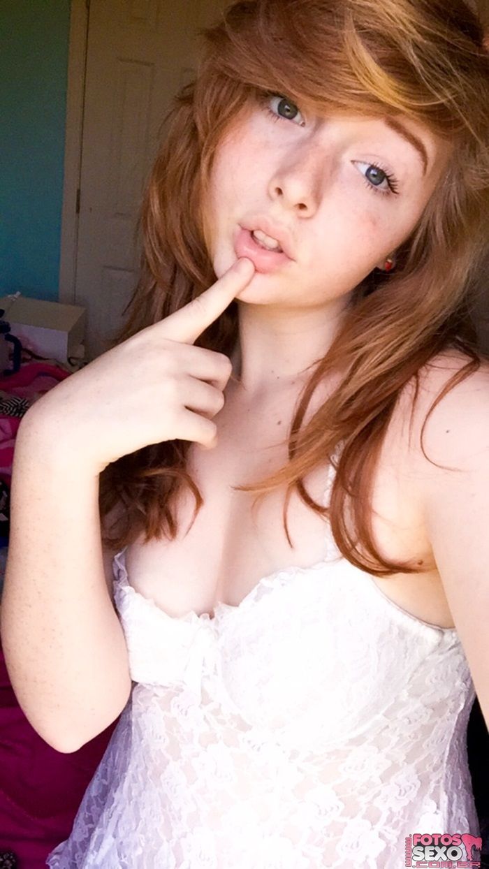 Ruiva Gostosa caiu na net fotos porno 30